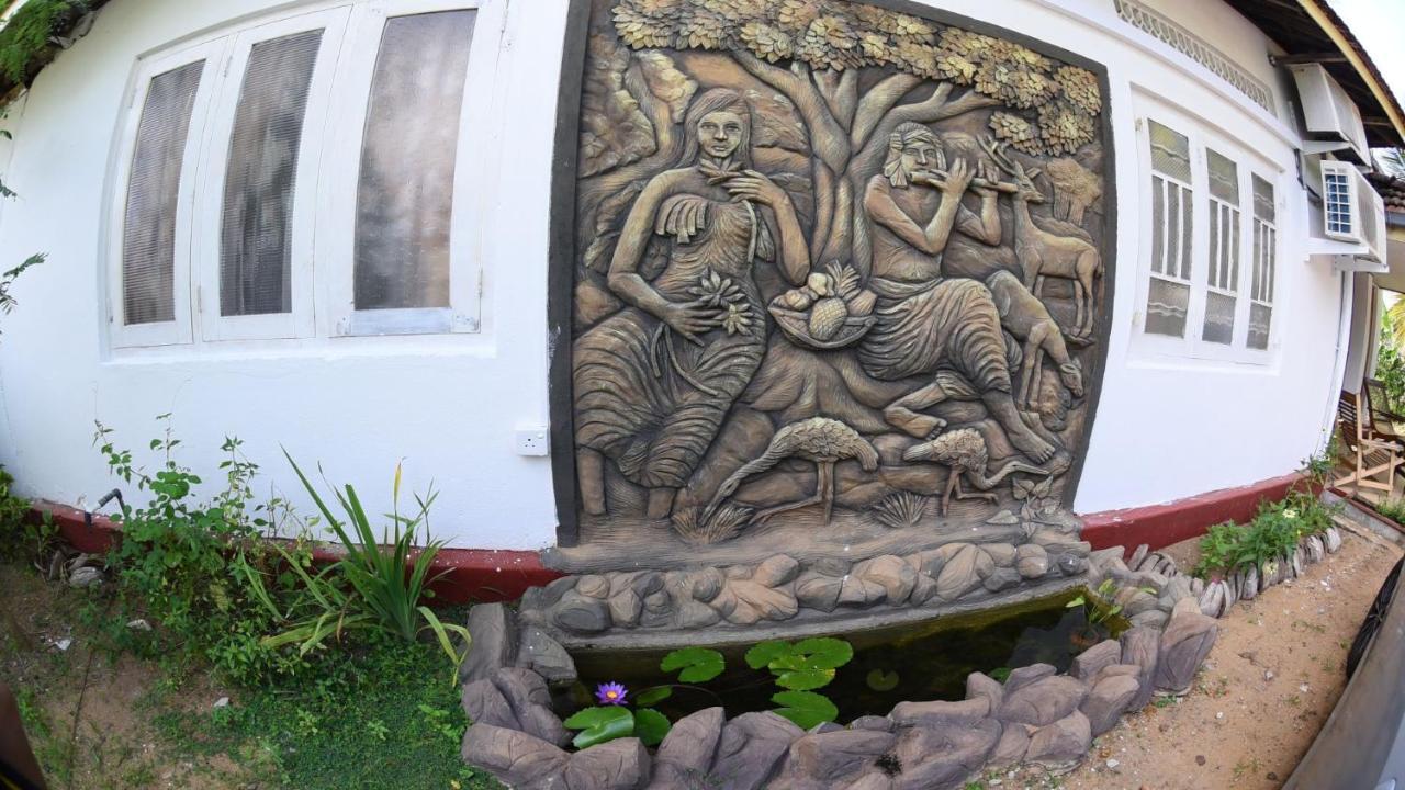 Suriya Ocean Villa Wadduwa Eksteriør billede